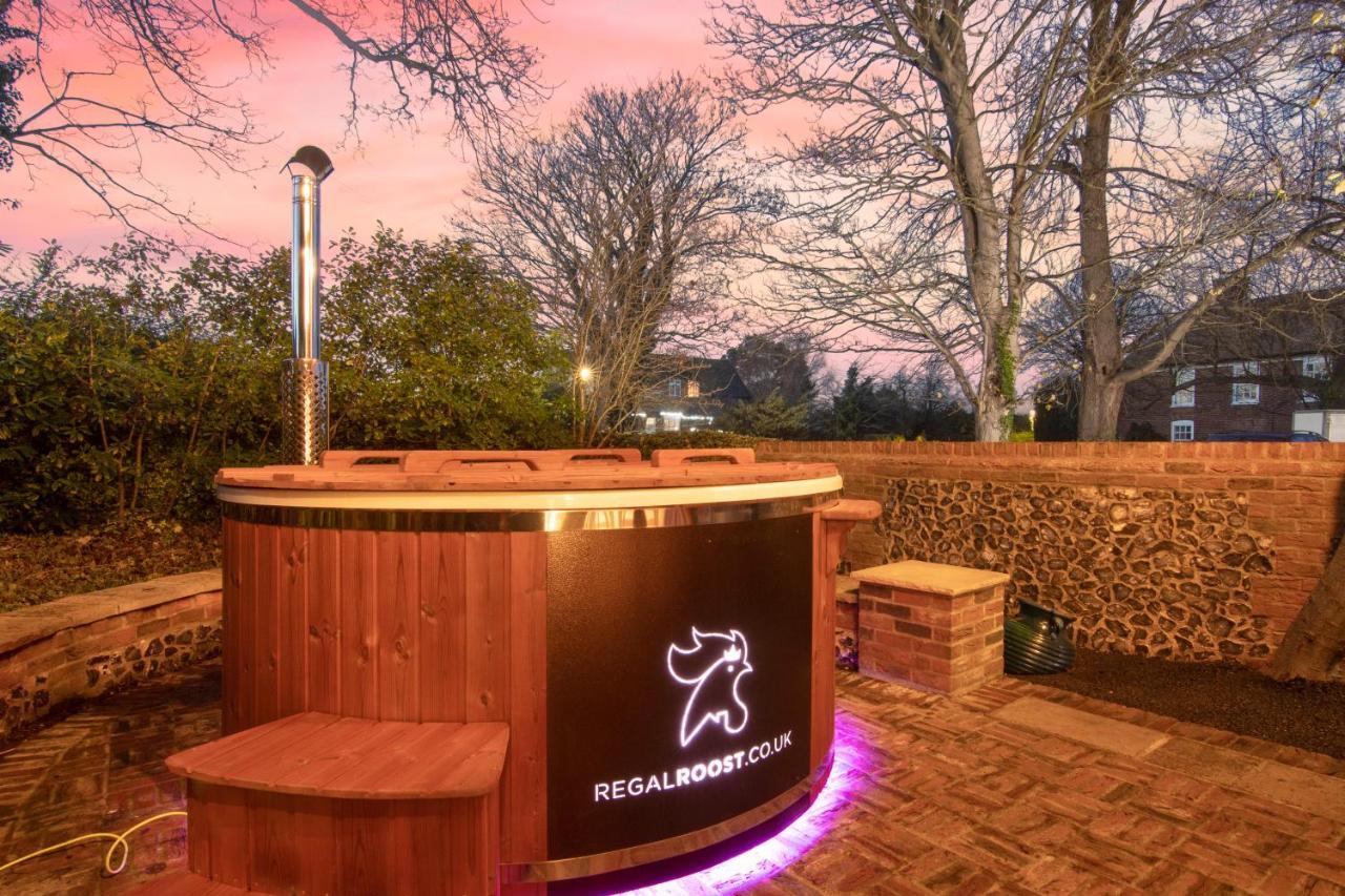 Villa The Roost Group - The Coach House - Hot Tub à Gravesend Extérieur photo